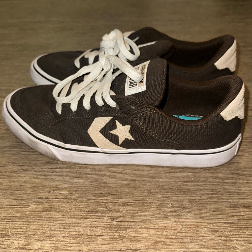 Converse brown Sneakers women’s 8.5